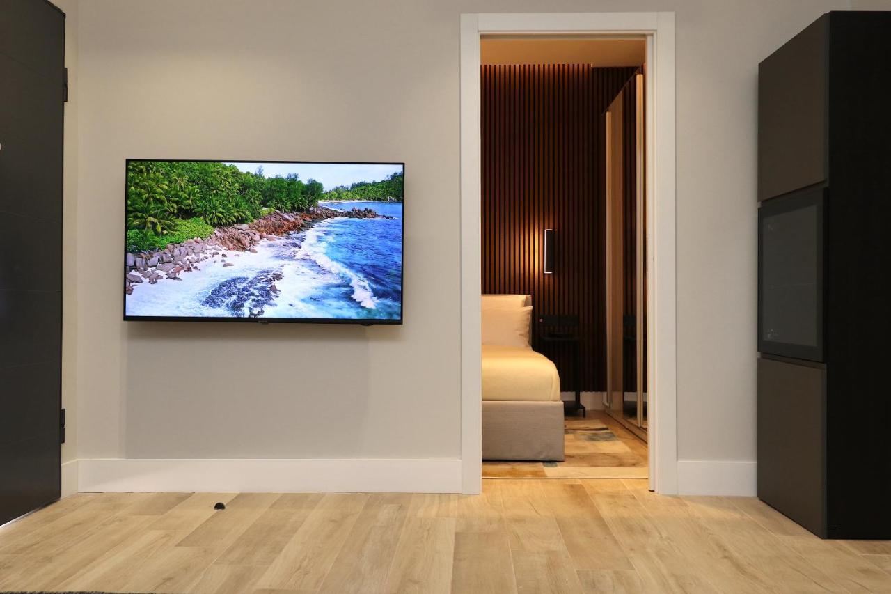 Renovated & Fully Equipped-Luxurious-2Room Fontana Suite, It Just Doesn'T Get Any Better! Olbia Luaran gambar