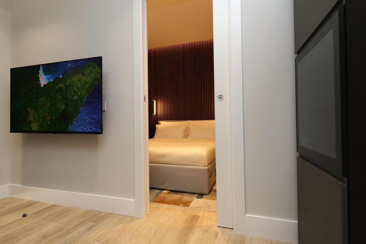 Renovated & Fully Equipped-Luxurious-2Room Fontana Suite, It Just Doesn'T Get Any Better! Olbia Luaran gambar