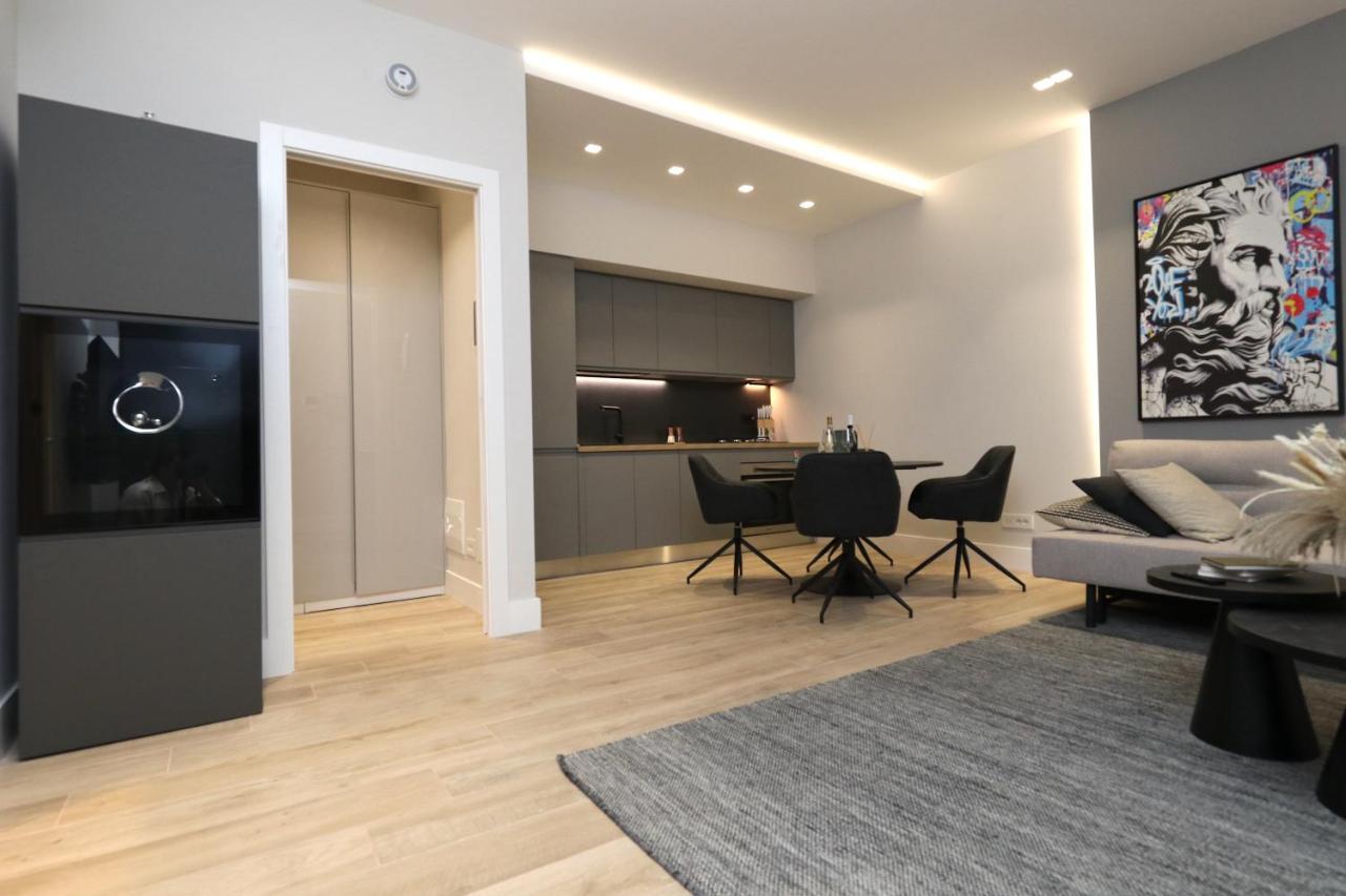 Renovated & Fully Equipped-Luxurious-2Room Fontana Suite, It Just Doesn'T Get Any Better! Olbia Luaran gambar